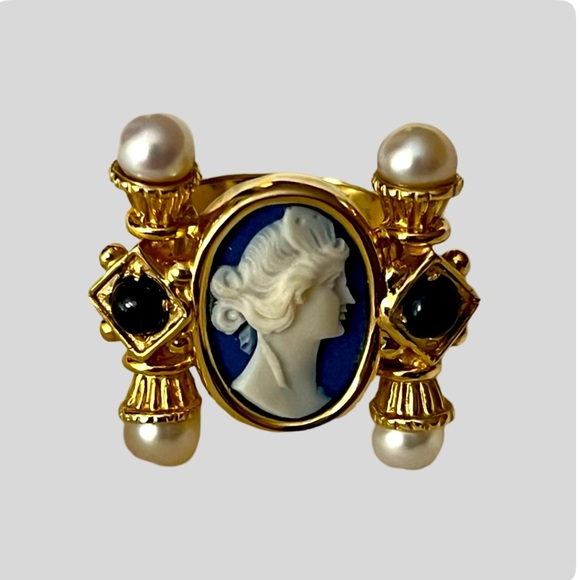 Renaissance Style 14K Glass Cameo, Pearl and Sapphire Ring Size 7 - Picture 6 of 12